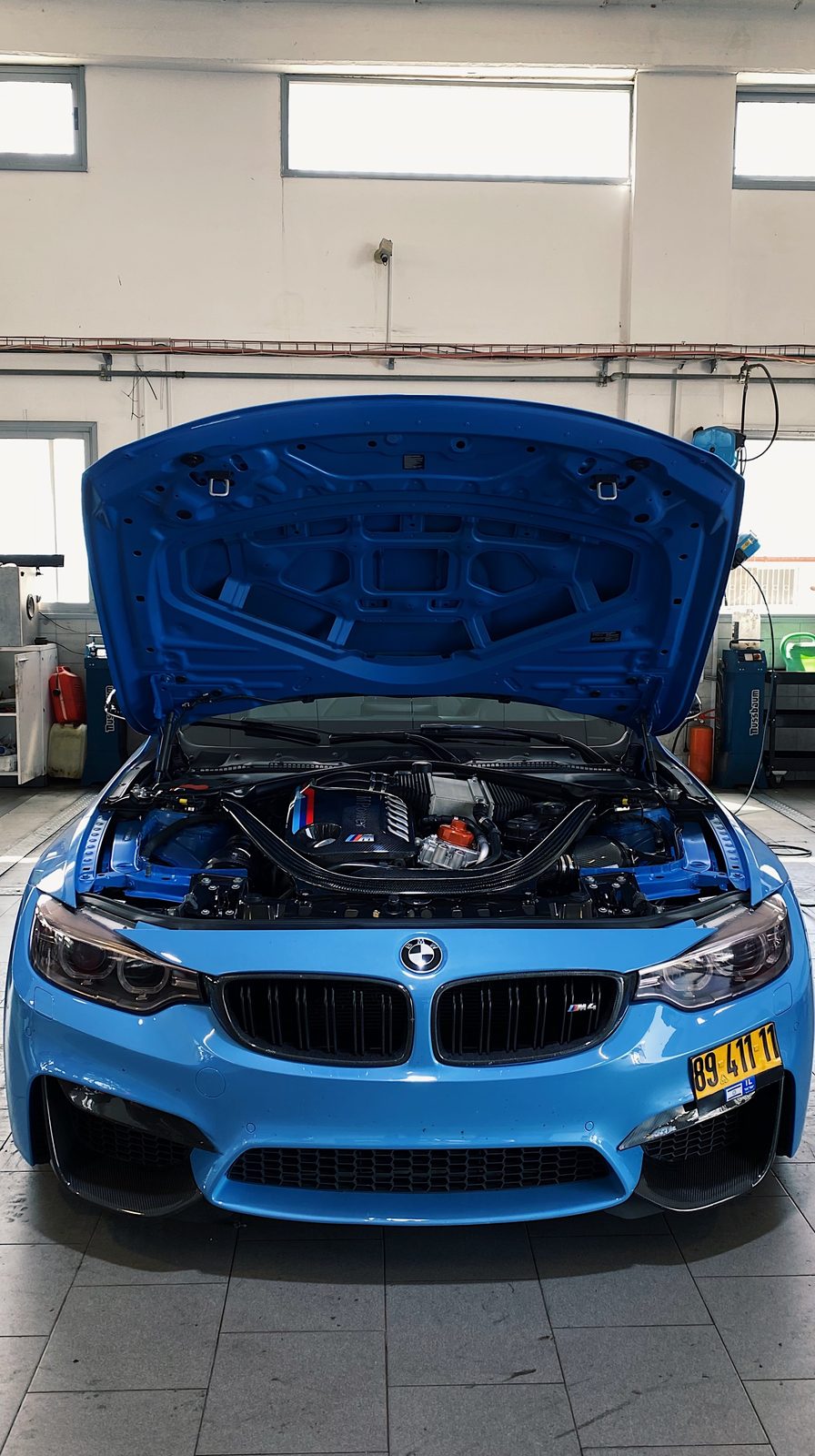 BMW M · תא מנוע